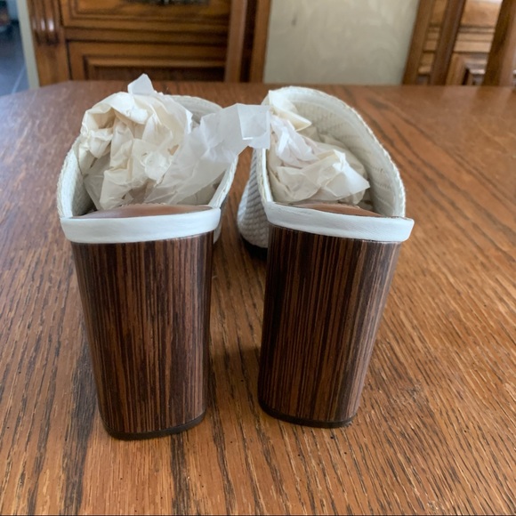 Design Lab Lord &Taylor 4inch Block Heel Woven white Mules Size 10 - Picture 10 of 16